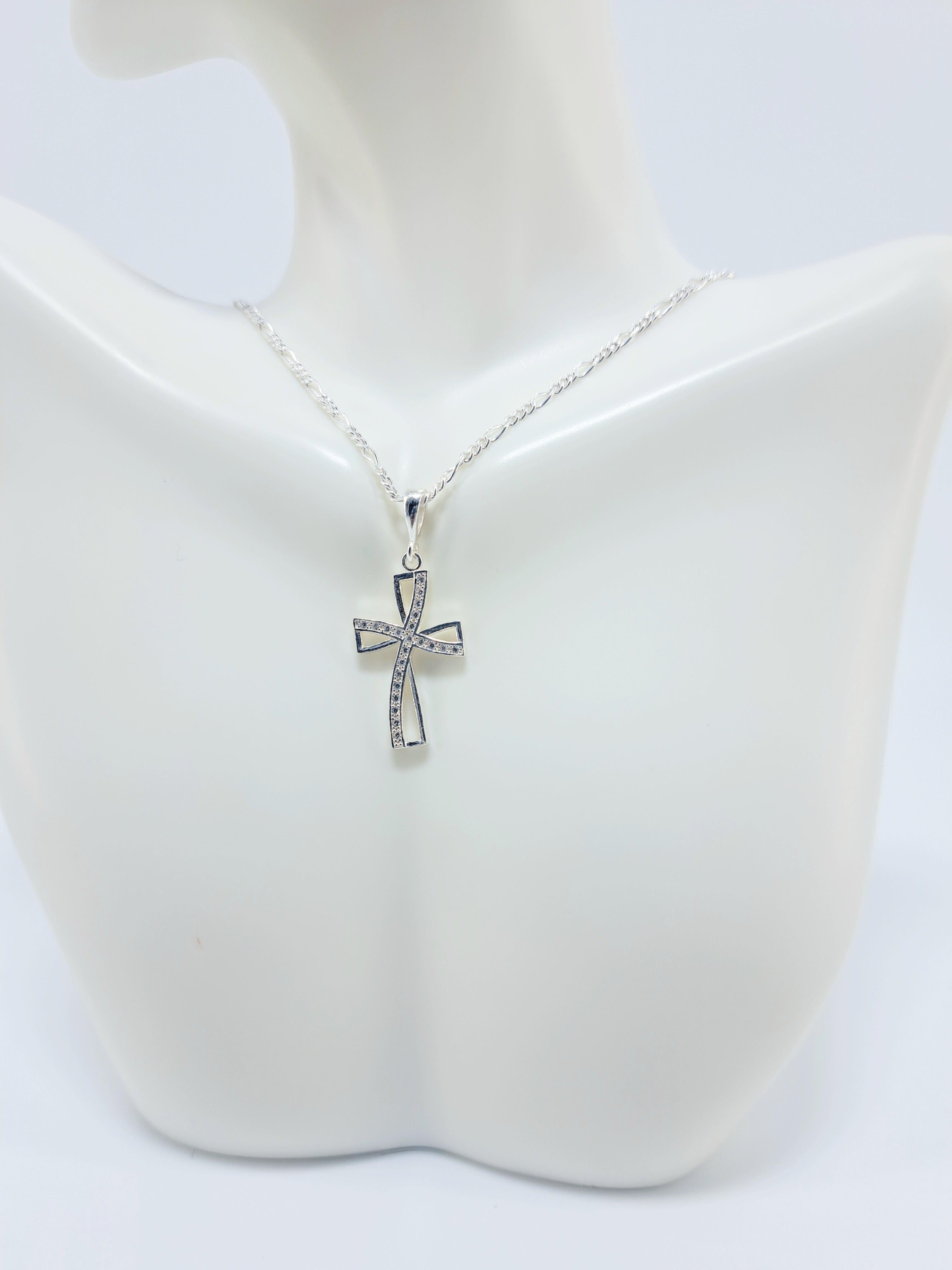 Dije Cruz con Circonio